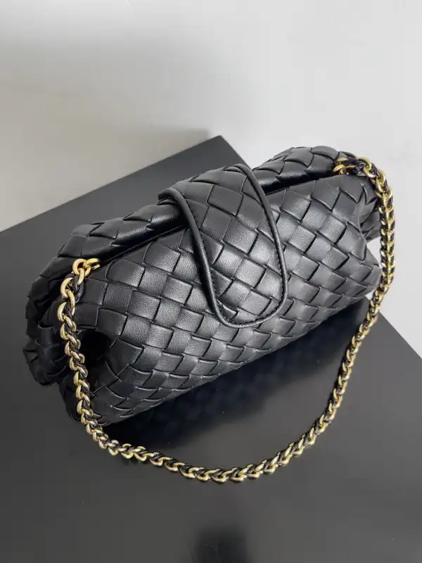 Official First Bag Ru BOTTEGA VENETA Teen Lauren 1980 With Chain 0123