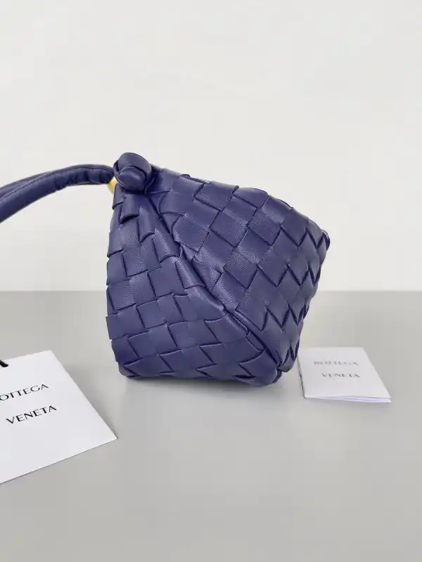 Official FirstBag Ru BOTTEGA VENETA Turn 0123