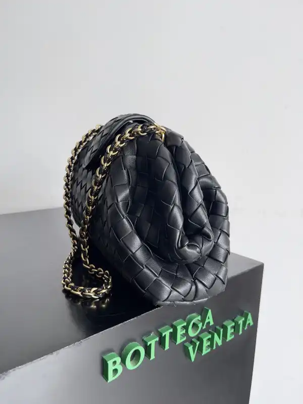 Official First Bag Ru BOTTEGA VENETA Teen Lauren 1980 With Chain 0123