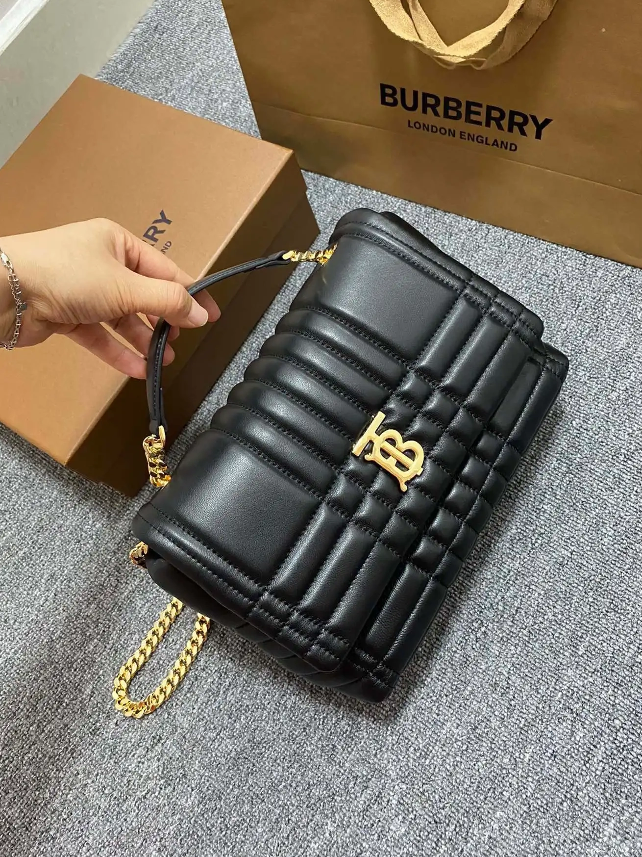 Official First Bag Ru Small Camera Lola BURBERRY Bag 0210