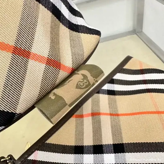 Official First Bag Ru Shoulder Bag BURBERRY Check Small 0207