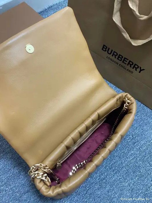 Official First Bag Ru Small Lola Camera Bag BURBERRY 0214