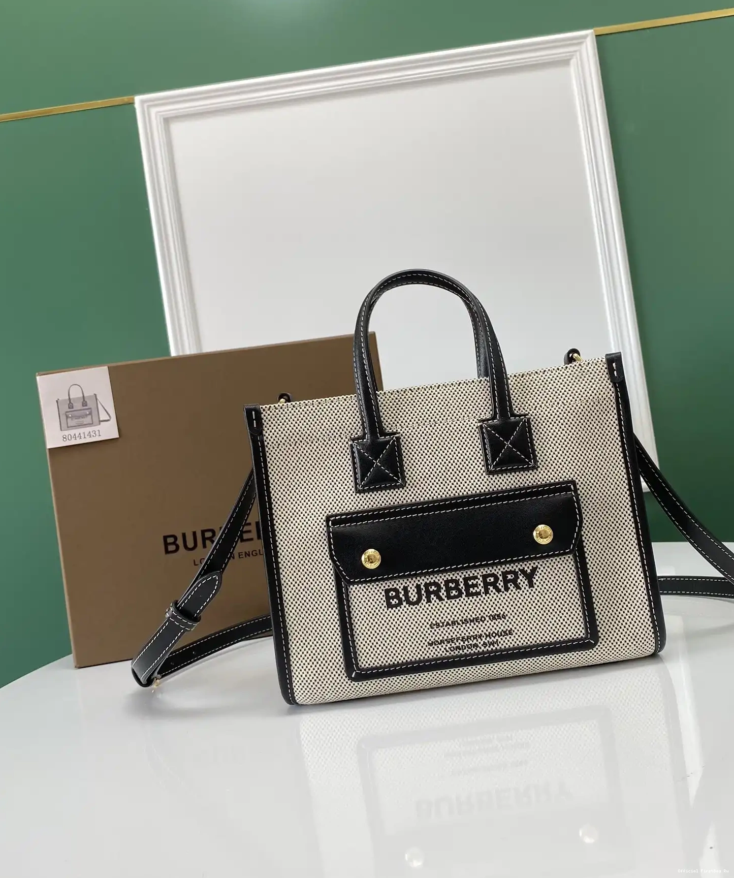 Official FirstBag Ru BURBERRY TOTE Mini Freya 0217