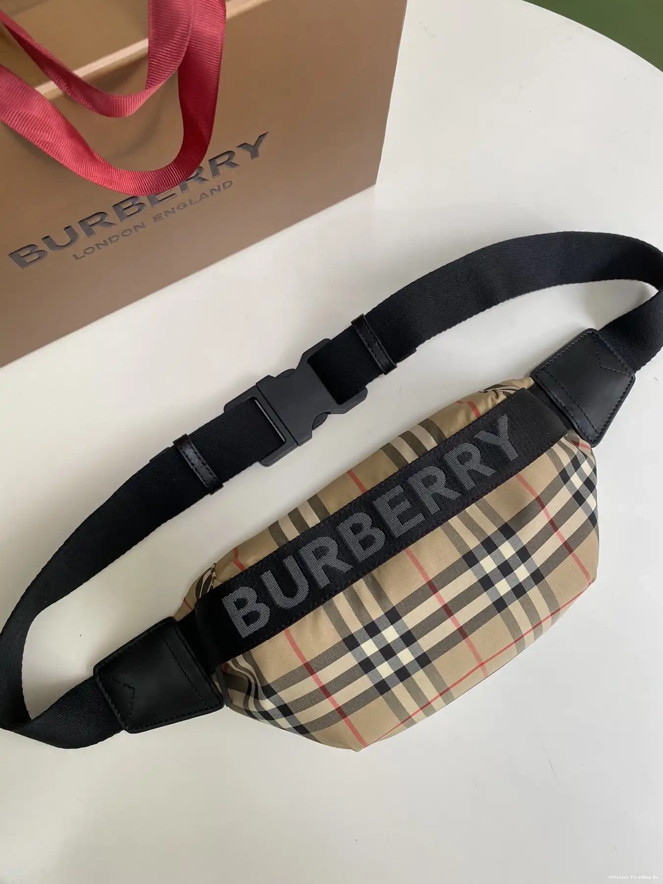 Official First Bag Ru BAG BUM BURBERRY 0214