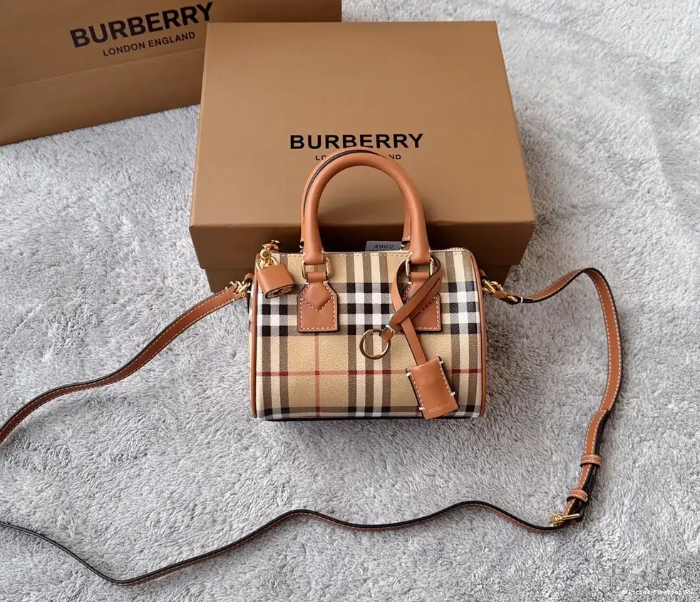 Official FirstBag Ru Check Bag-18.5*11*12CM Bowling BURBERRY Mini 0226