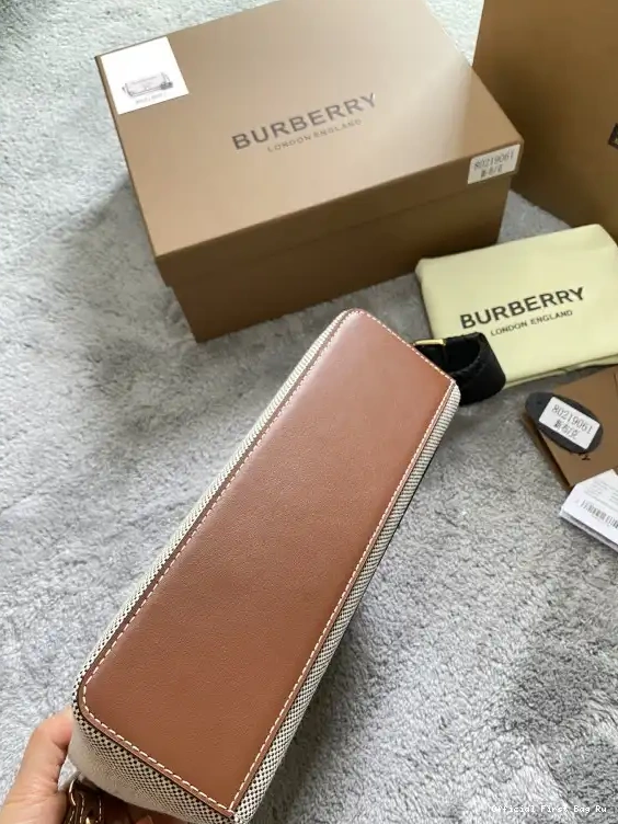 Official First Bag Ru Crossbody Note Bag-25-8.5-18cm BURBERRY 0210