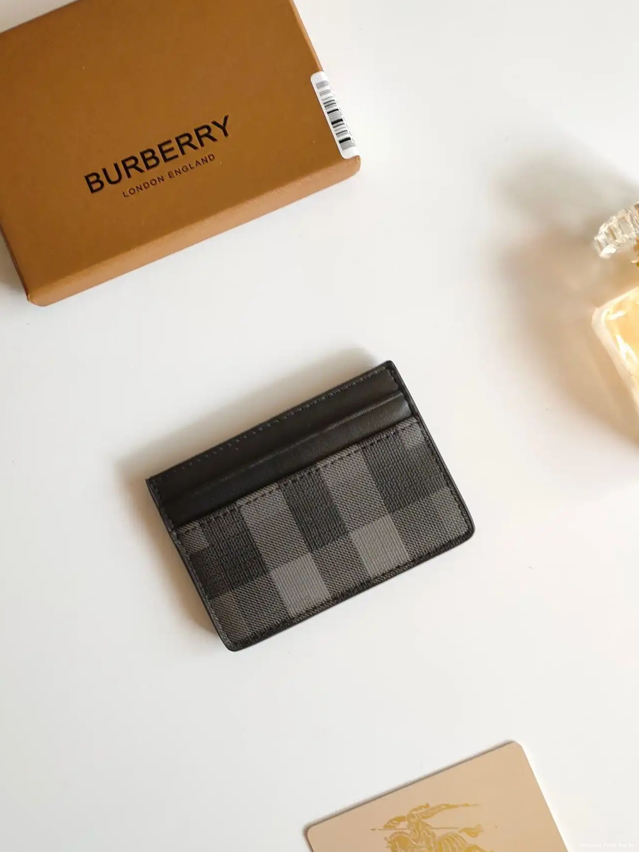 Official First Bag Ru CASE CARD BURBERRY 0218