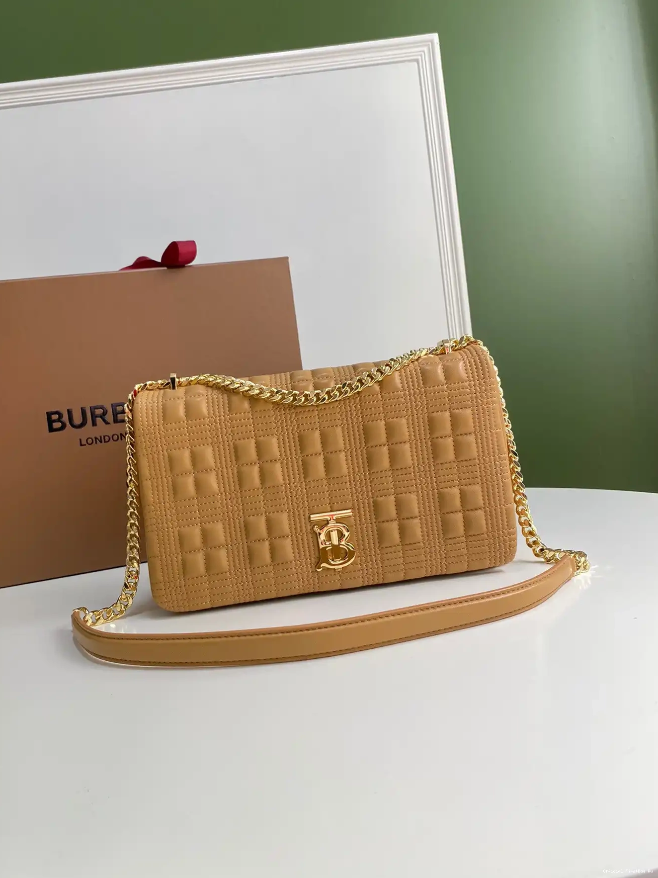 Official FirstBag Ru MEDIUM Lola BURBERRY Bag 0225