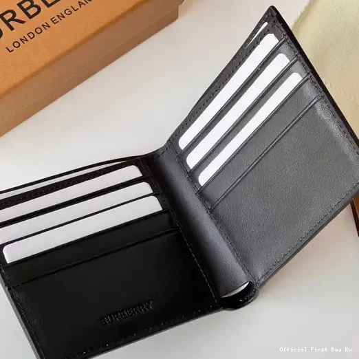 Official First Bag Ru BURBERRY WALLET 0226