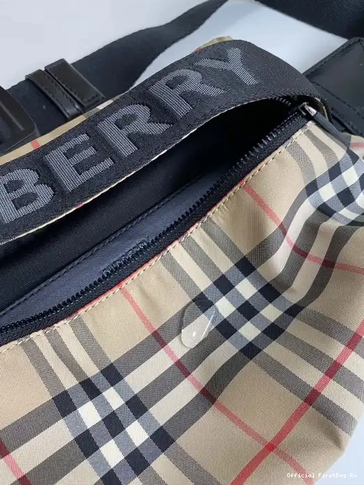 Official First Bag Ru BAG BUM BURBERRY 0214