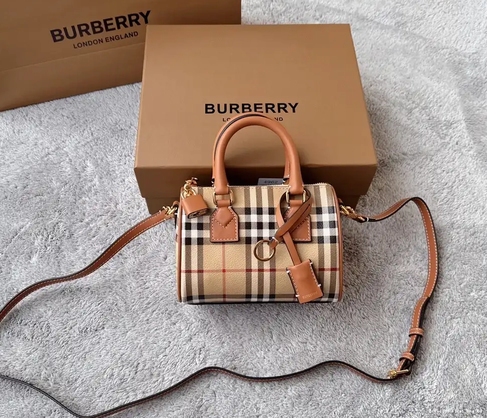 Official FirstBag Ru Check Bowling BURBERRY Mini Bag-18.5*11*12CM 0226