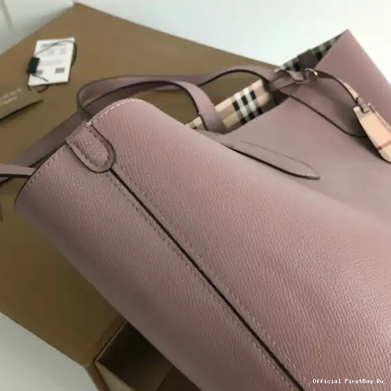 Official First Bag Ru BAG BURBERRY TOTE 0215