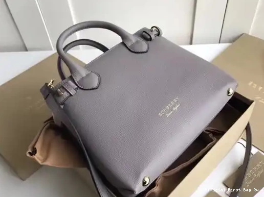 Official First Bag Ru Check The and in Banner Leather Small House Burberry 0224