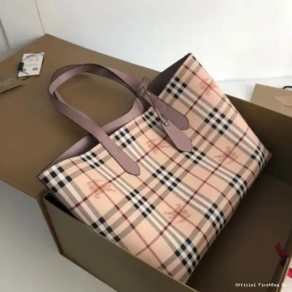 Official First Bag Ru BAG BURBERRY TOTE 0215