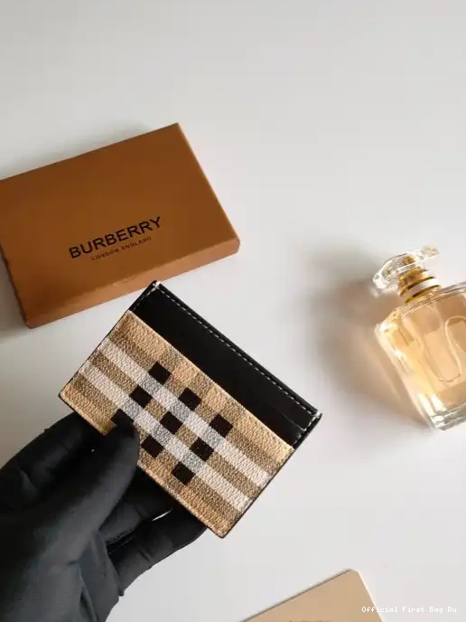 Official First Bag Ru CASE CARD BURBERRY 0228