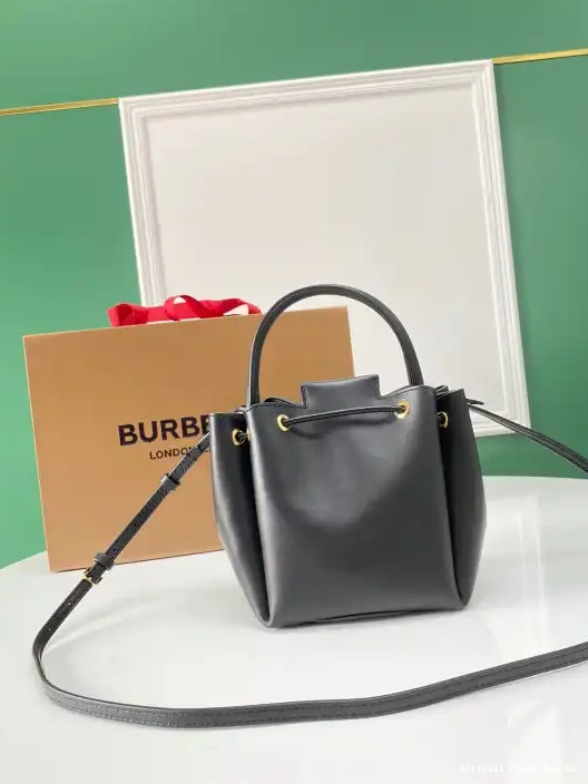 Official FirstBag Ru Bag Bucket BURBERRY 0226