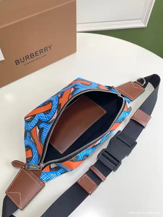 Official First Bag Ru Bag Bum BURBERRY 0212