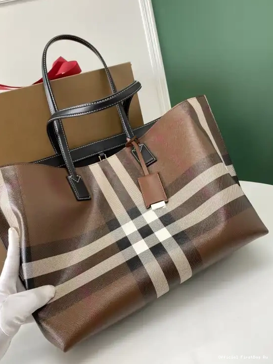 Official FirstBag Ru Leather Tote BURBERRY 0215