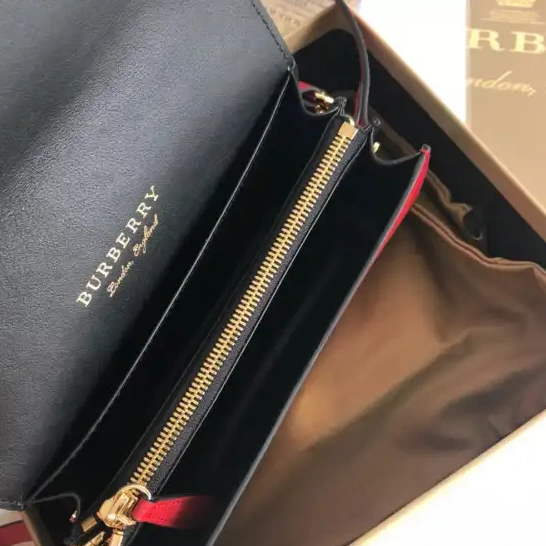 Official FirstBag Ru Buckle Burberry The 0211