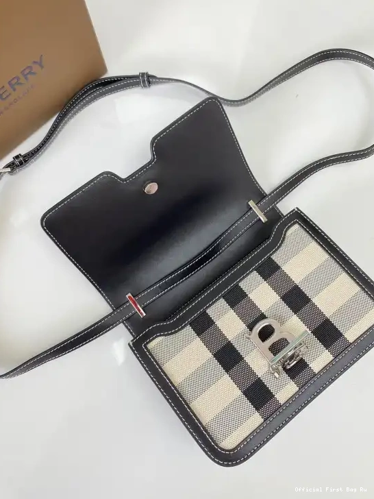 Official First Bag Ru BAG TB SMALL BURBERRY 0210