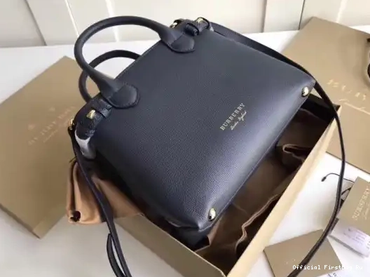 Official FirstBag Ru in Leather House and The Small Check Banner Burberry 0226