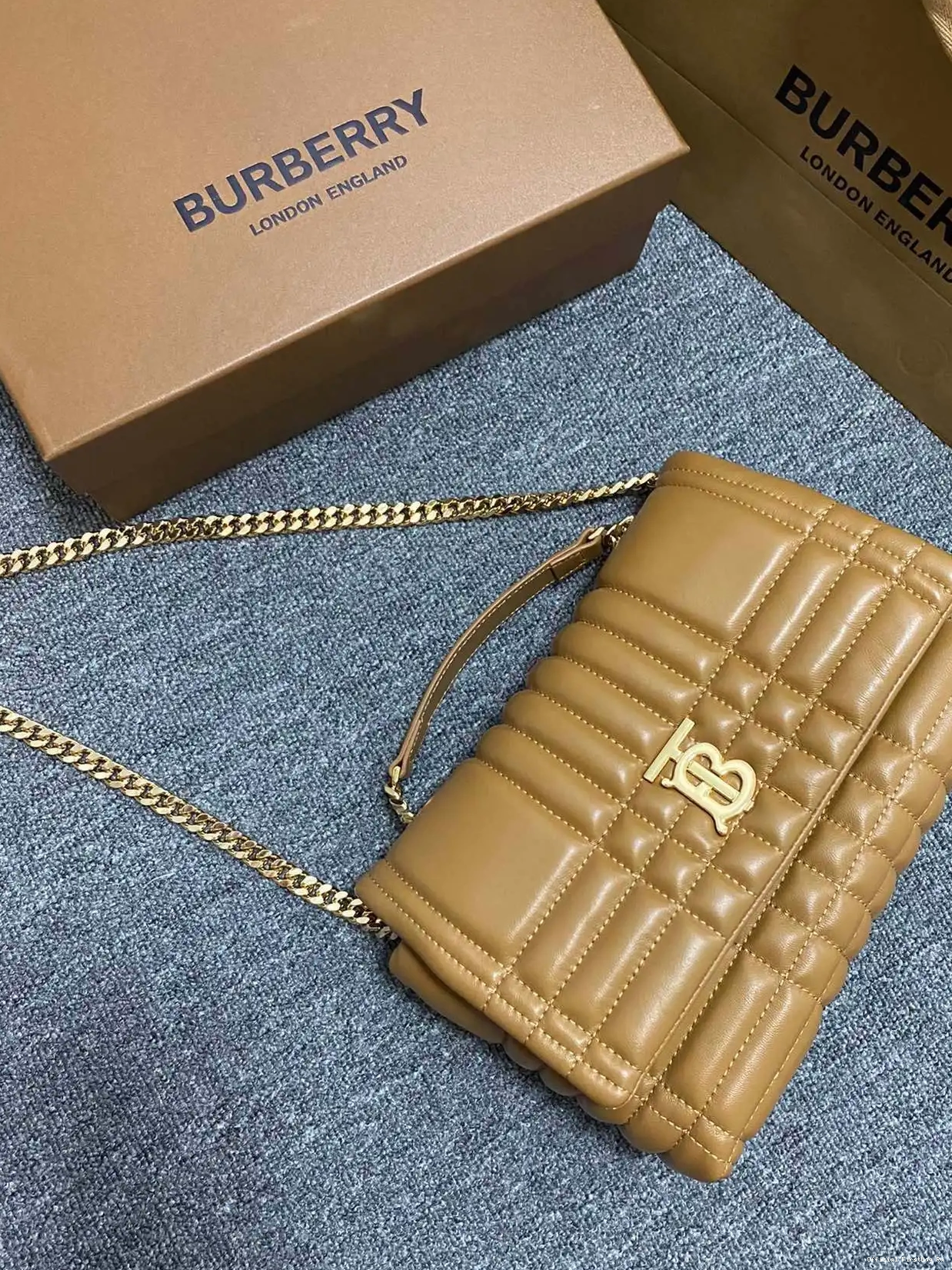 Official First Bag Ru Small Lola Camera Bag BURBERRY 0214