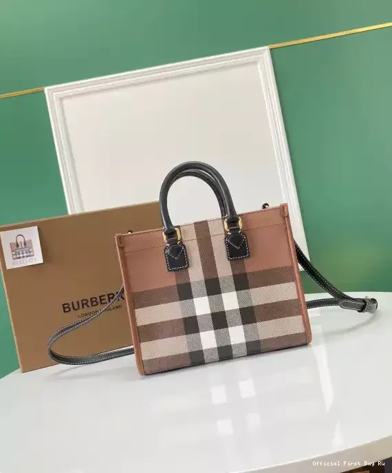 Official FirstBag Ru Mini TOTE BURBERRY Freya 0207