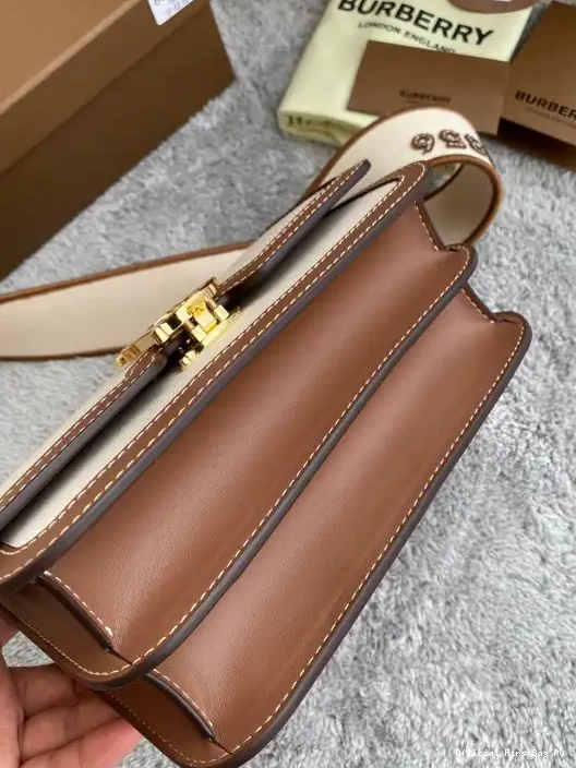 Official FirstBag Ru BURBERRY TB Bag 0221