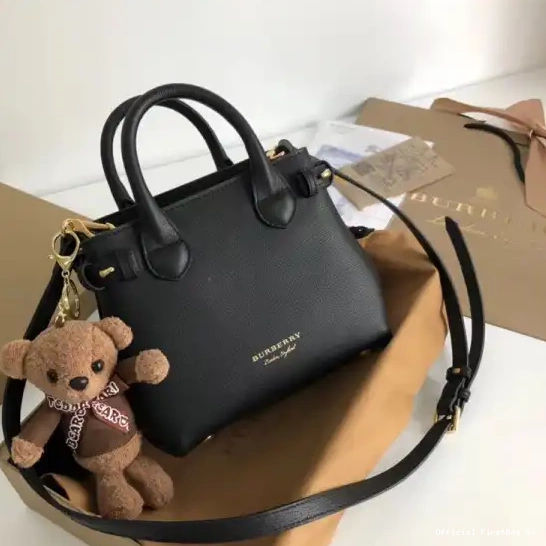 Official FirstBag Ru Banner and Check in House Burberry The Baby Leather 0302