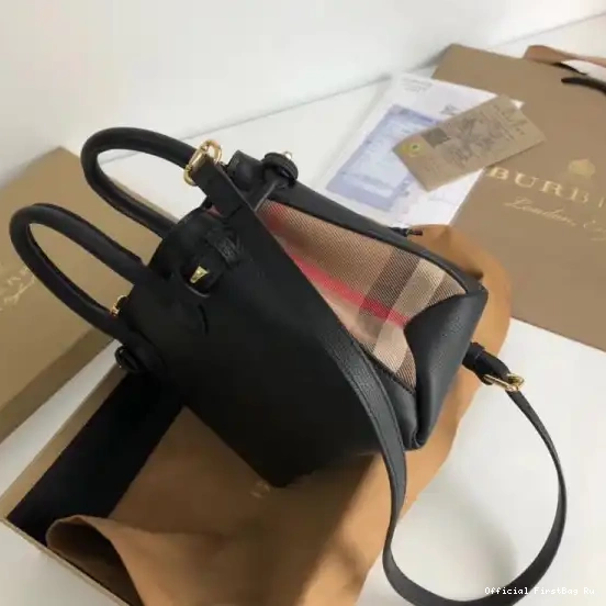 Official FirstBag Ru Banner and Check in House Burberry The Baby Leather 0302